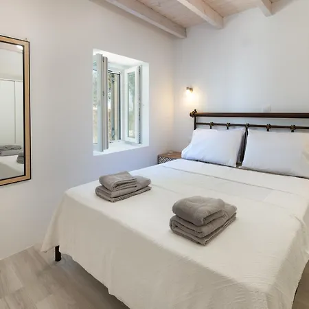 Amaranthus House *